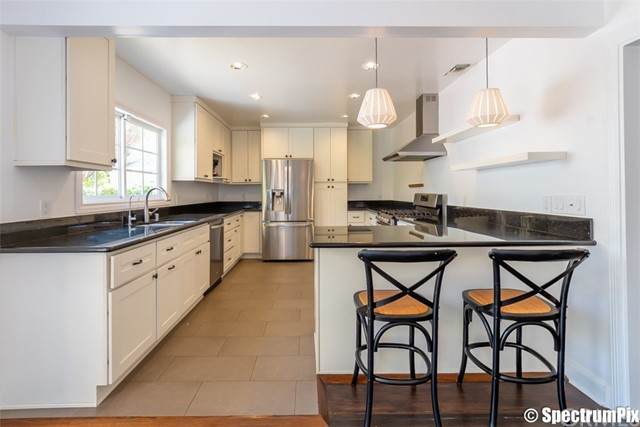 1416 Sycamore Avenue - Photo 1