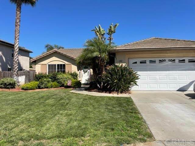 812 Albert Court - Photo 1