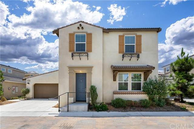3165 E Yellowstone - Photo 1