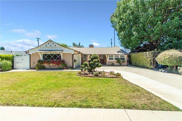 15918 Tuba Street - Photo 1