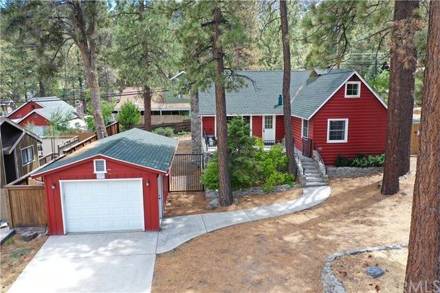 1825 Twin Lakes Road - Photo 1