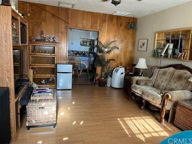 206 Avenue E Avenue - Photo 1