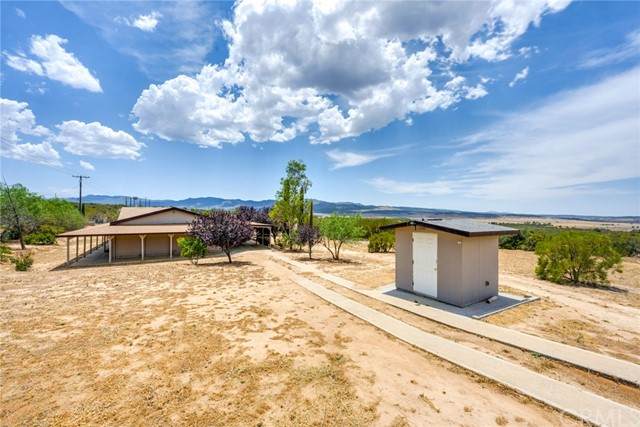 58489 Mcarthur Road - Photo 1