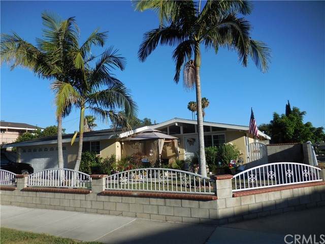 2412 Sycamore Avenue - Photo 1