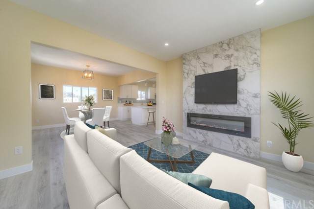1373 Cloverdale Avenue - Photo 1
