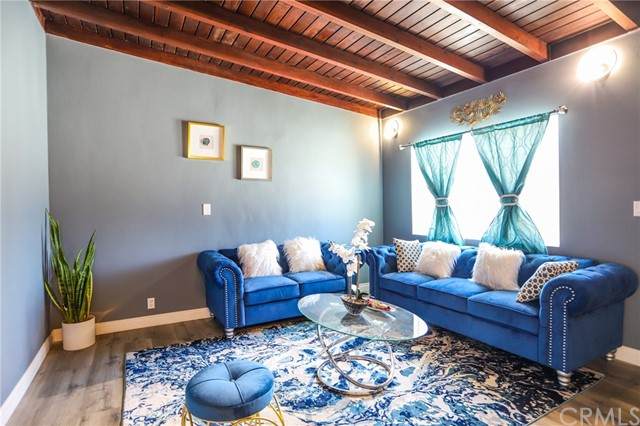 3330 Vineland Avenue - Photo 1