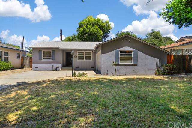 854 26th Street - Photo 1