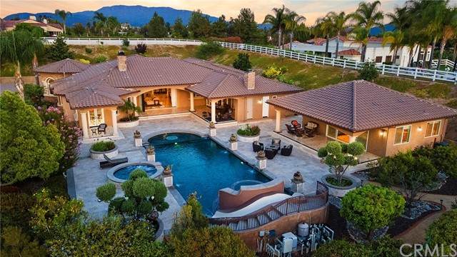 31107 Mariposa Place - Photo 1
