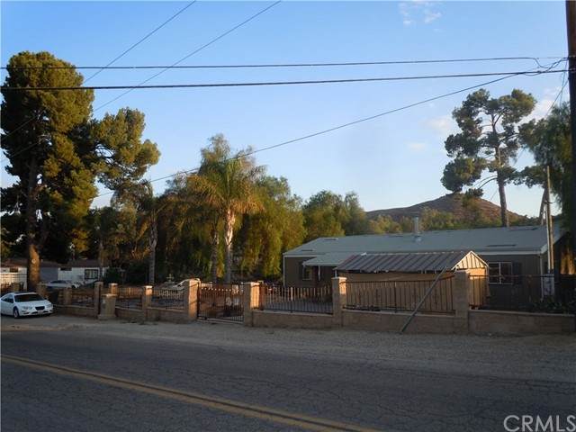 27141 Hammack Avenue - Photo 1