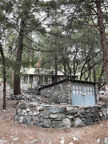 20 Manker Flats - Photo 1