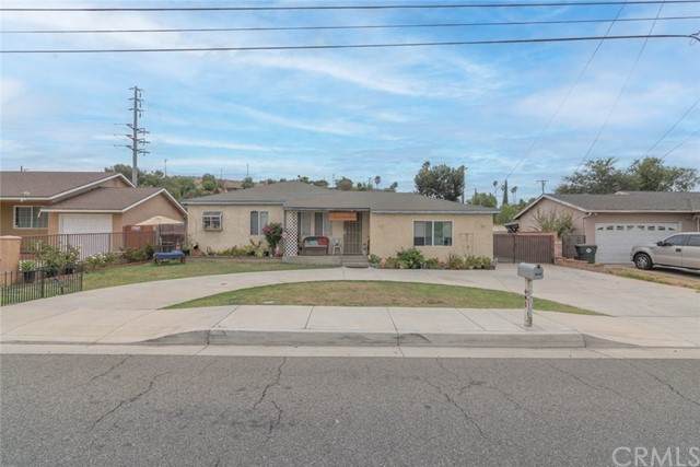 3564 Valley Way - Photo 1