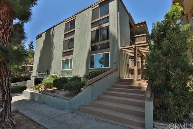 12113 Beverly Boulevard - Photo 1