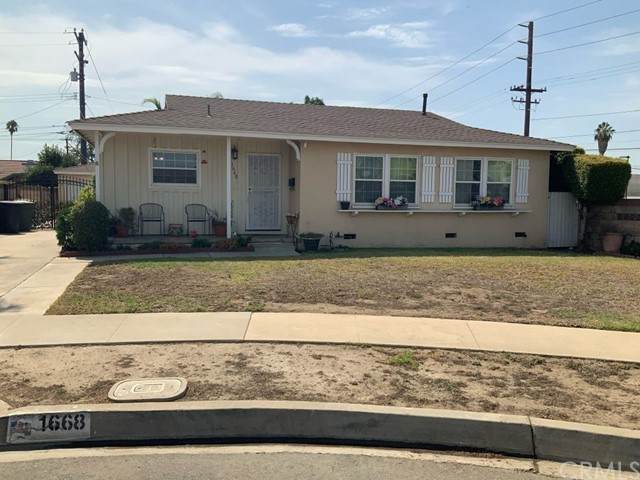 1668 Sandia Avenue - Photo 1