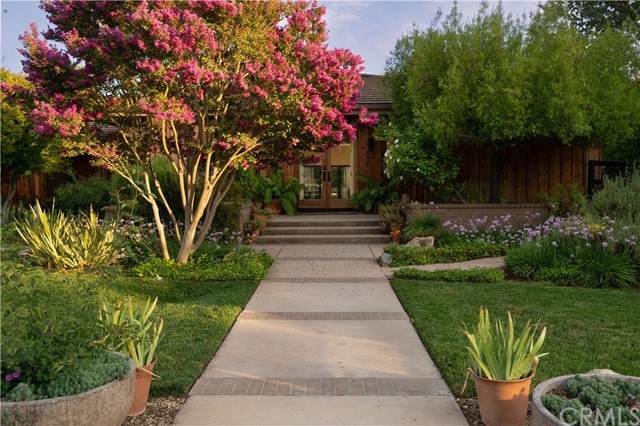770 Entrance Road - Photo 1