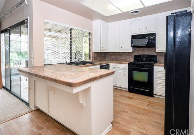 43771 Sentry Lane - Photo 1