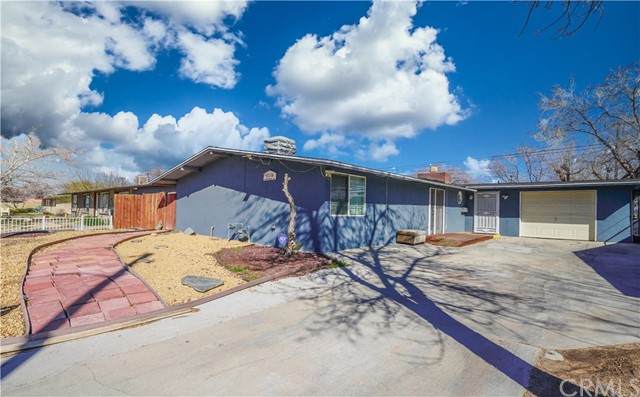 45516 Gadsden Avenue - Photo 1