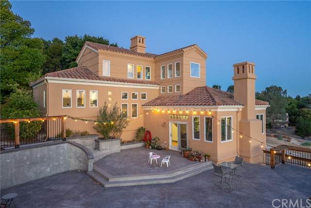 708 Pino Way - Photo 1