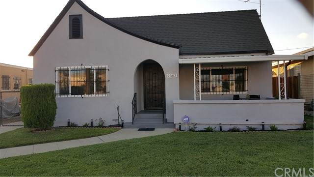 2503 Victoria Avenue - Photo 1