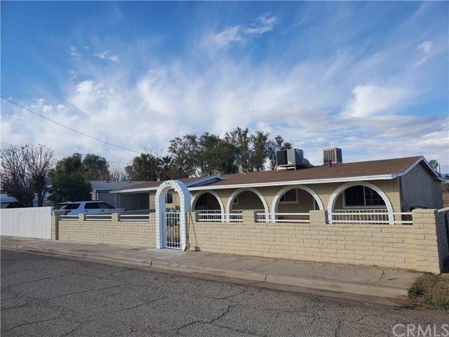 941 Southern Avenue - Photo 1