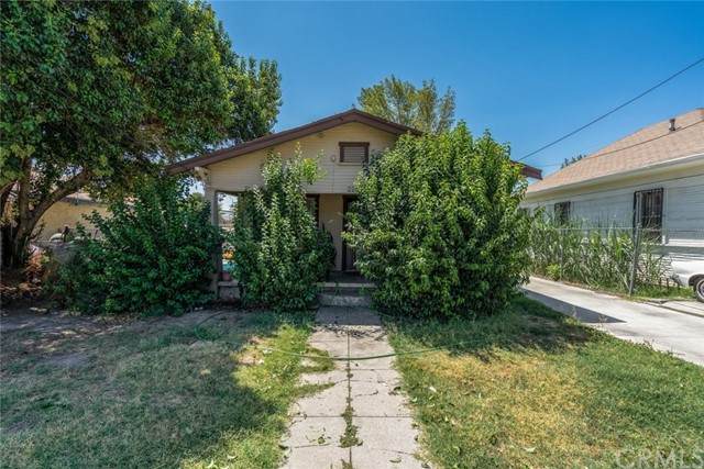 987 Spruce Street - Photo 1