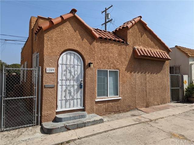 1209 Barcelona Place - Photo 1
