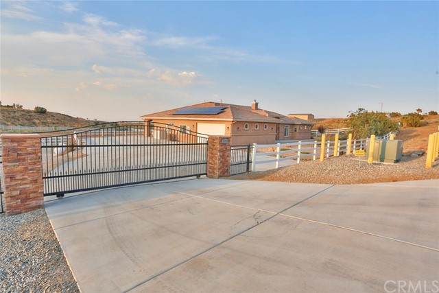 10020 Cedar Street - Photo 1