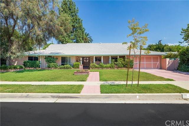 4810 Almidor Avenue - Photo 1