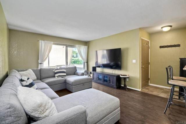 432 Edgehill Lane - Photo 1
