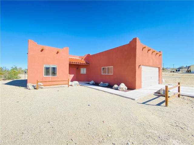 7425 Kellogg Avenue - Photo 1