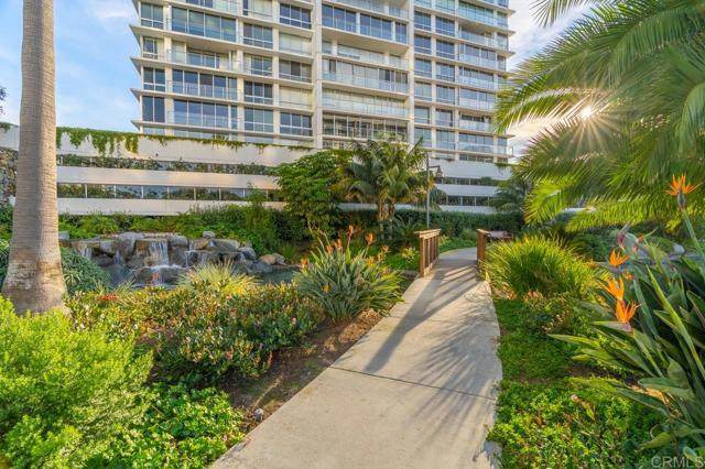 1820 Avenida Del Mundo - Photo 1