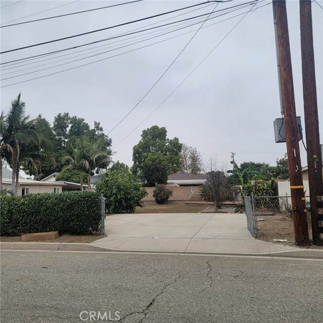 2225 Willow Lane - Photo 1