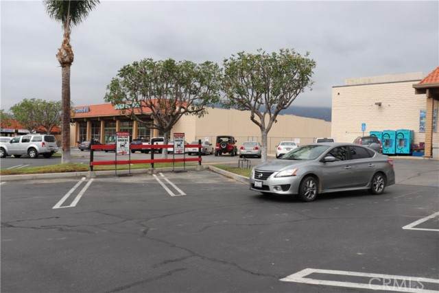 725 Ventura - Photo 1