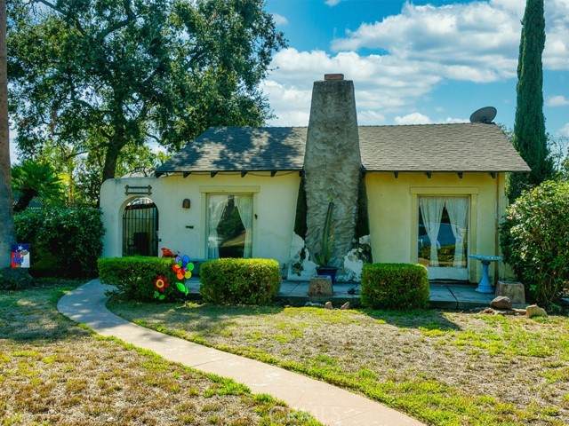 1910 Paloma Street - Photo 1