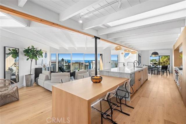 2604 Victoria - Photo 1