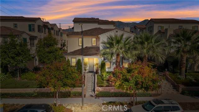 198 Dorsett Avenue - Photo 1