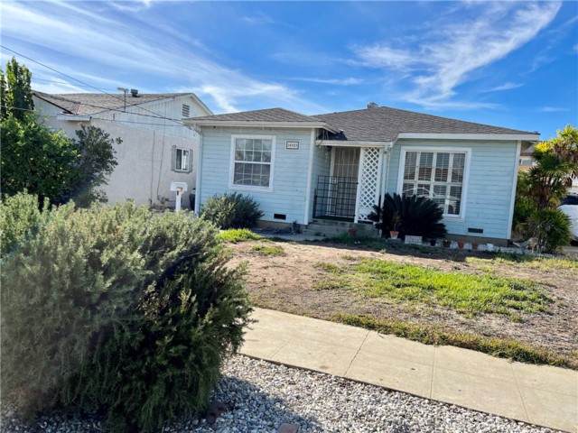 16823 Harvard Boulevard - Photo 1
