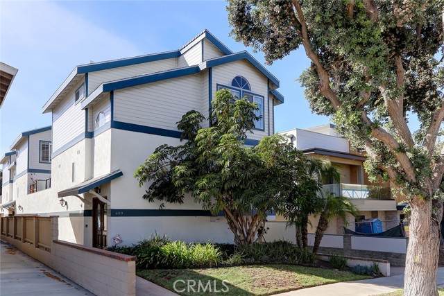 409 Elena Avenue - Photo 1