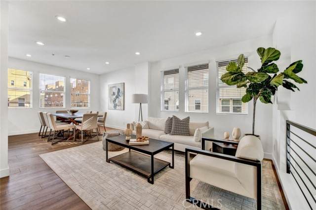 328 Jeanette Lane - Photo 1