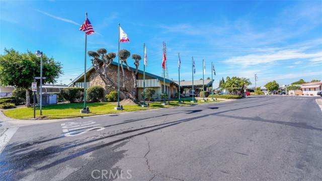10550 Dunlap Crossing Road - Photo 1