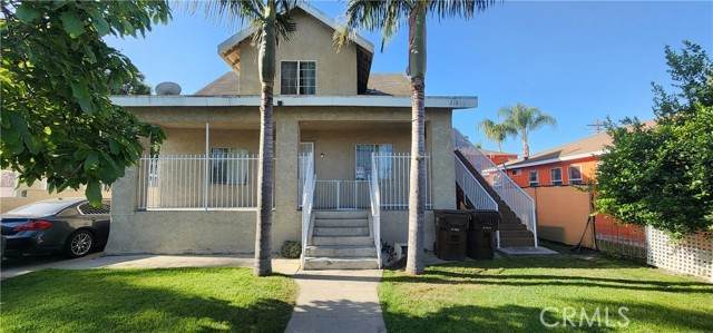 216 Raymond Street - Photo 1