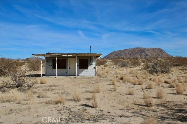 57926 Botkin Road - Photo 1