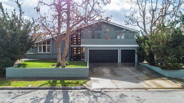 300 Hudson Avenue - Photo 1