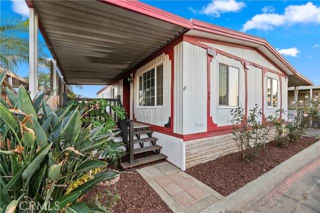 2250 Chestnut - Photo 1