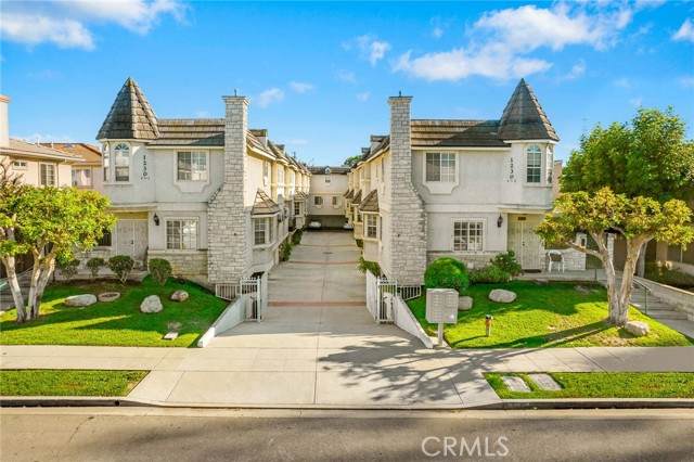 1230 Elm Avenue - Photo 1