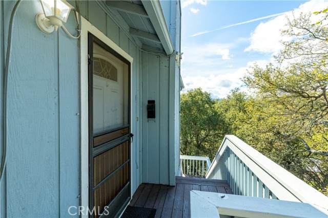 5525 Vida Avenue - Photo 1