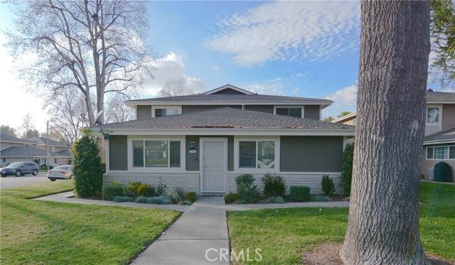 2945 Knollwood Avenue - Photo 1
