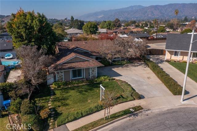 801 Inverness Avenue - Photo 1