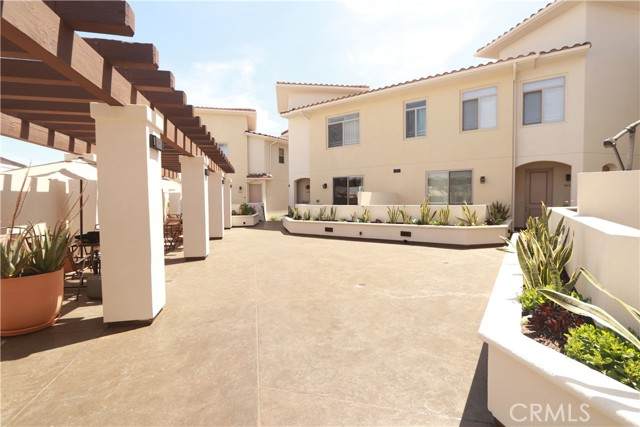 1624 Gramercy Avenue - Photo 1
