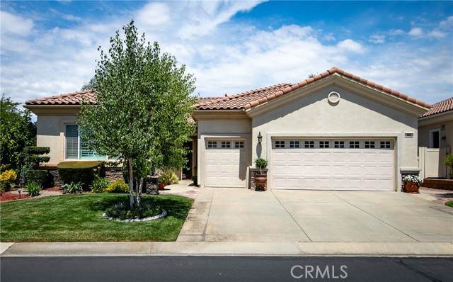 962 Gleneagles Road - Photo 1