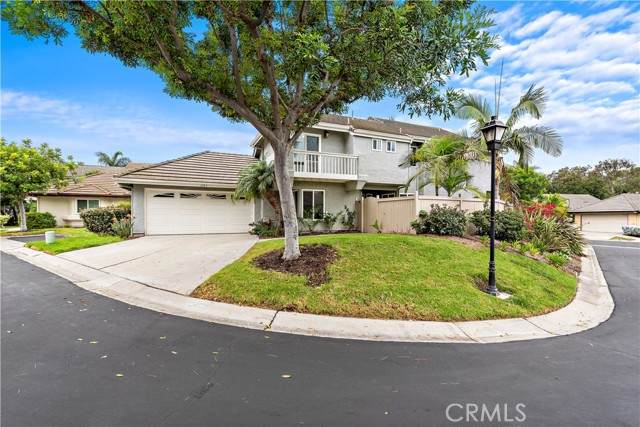 1329 Pavoreal - Photo 1